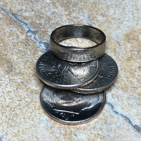 Tampa Coin Rings Jewelry - 2005 US Dime Pinky Coin Ring Size 2.25